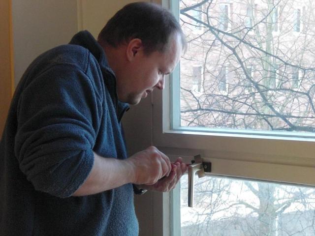 Tag 3 - Montage Fenstergriffe